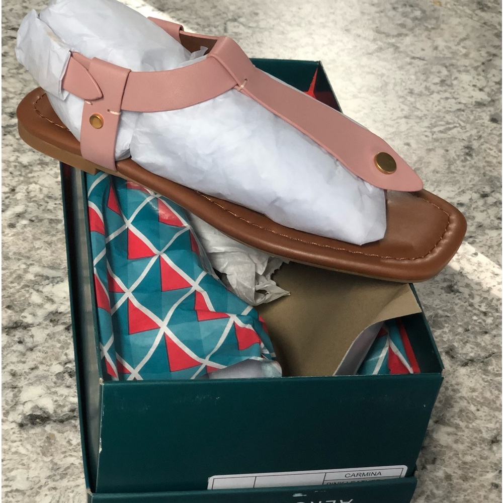 NIB Aerosoles pink leather sandal